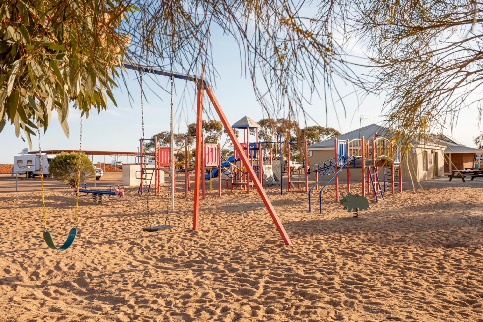 קובר פדי Big4 Stuart Range Outback Resort מראה חיצוני תמונה